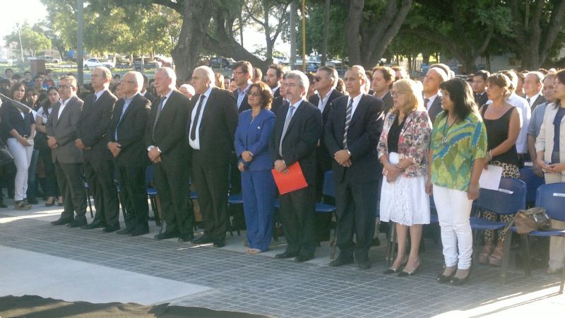 Comenzó el acto oficial del inicio del ciclo lectivo 2016