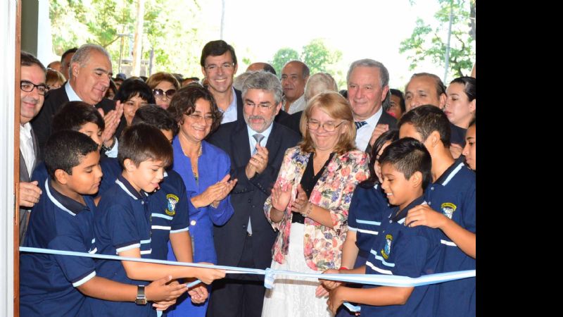Corpacci garantizó la continuidad del Boleto Estudiantil Gratuito