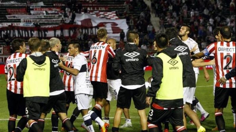 A la espera de la sanción de la AFA, la Aprevide suspendió a 12 jugadores