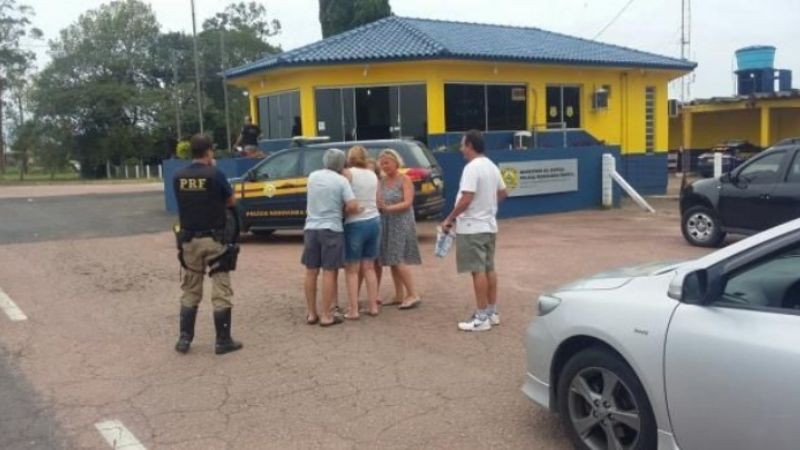 Pareja argentina olvidó a su hija en una estación de servicio de Brasil