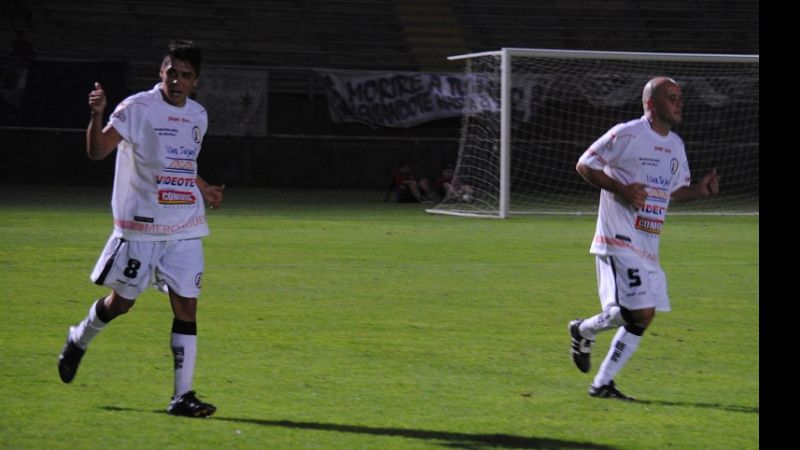 San Lorenzo volvió a arrancar con derrota, 1-2 con Altos Hornos Zapla