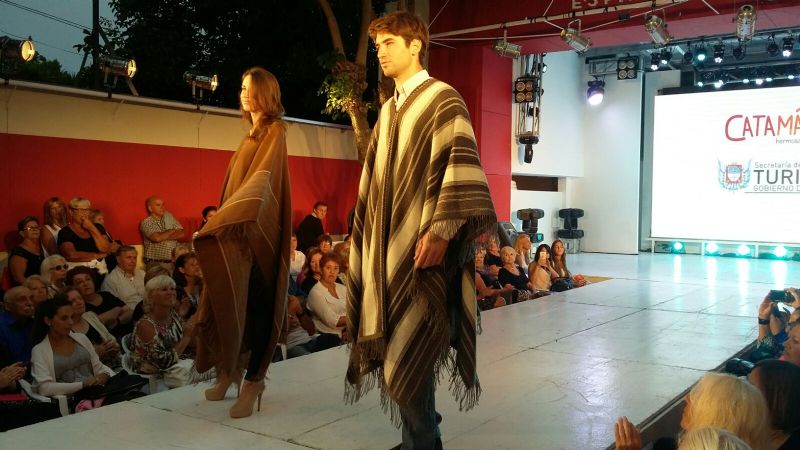 Catamarca lució sus ponchos en Mar del Plata