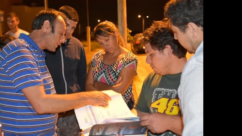 López Rodríguez se reunió con los vecinos de Valle Chico