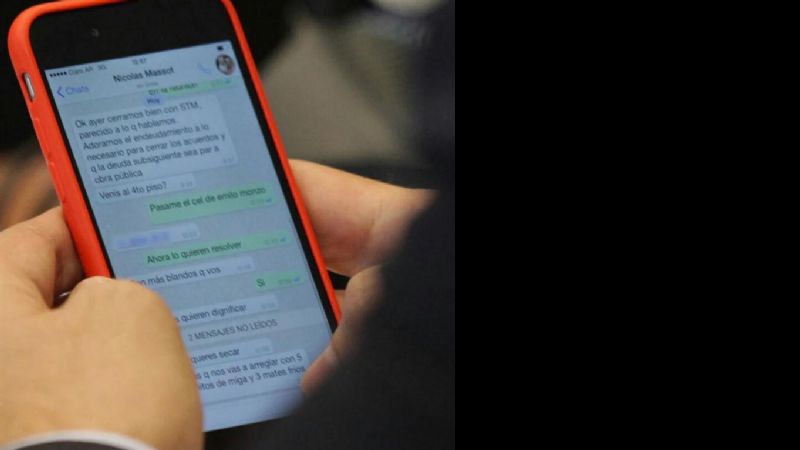 Polémico chat de las relaciones Bossio con el “macrista” Massot