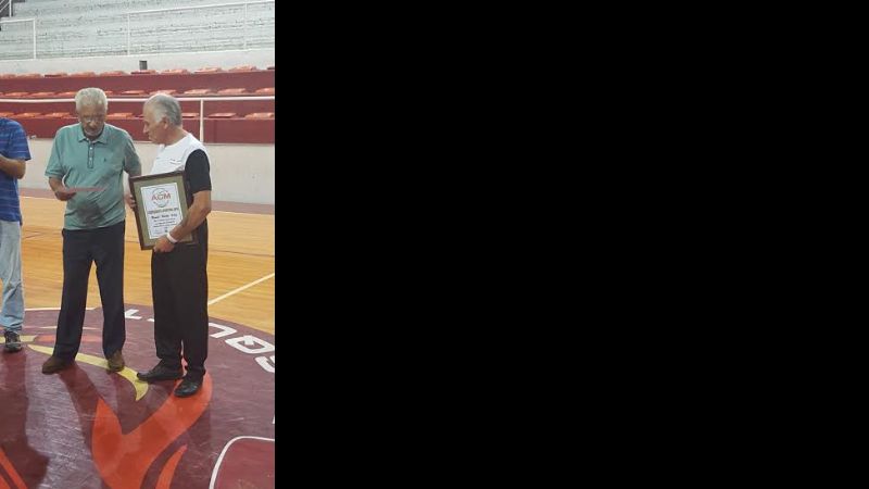 Riveiro/Juventud venció a Red Star en el arranue del maxibásquetbol