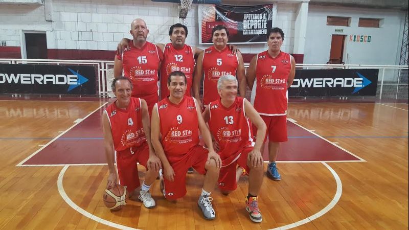 Riveiro/Juventud venció a Red Star en el arranue del maxibásquetbol