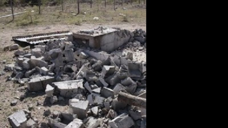 Vándalos destruyen oratorio de Gauchito Gil y Difunta Correa