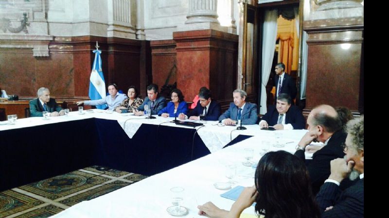 La Gobernadora expuso en el Congreso sobre el acuerdo con los buitres