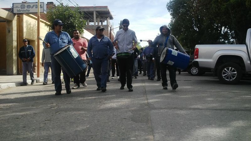 Trabajadores de Obras Públicas también marcharon en Santa María