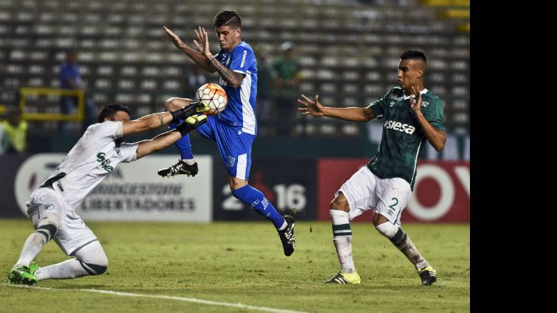 Racing líder del Grupo 3, porque lo buscó y por Saja