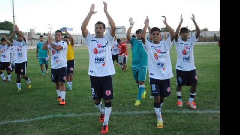 Independiente de San Antonio pasó a 8vos. por las manos de Efraín Vega