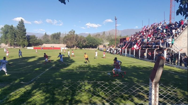 Calchaquí quedó afuera con una goleada 7 a 0; y hoy juega "Bule"