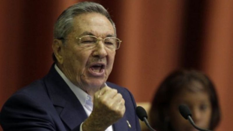 ¿Por qué tiene presos políticos?, la pregunta que hizo enojar a Raúl Castro