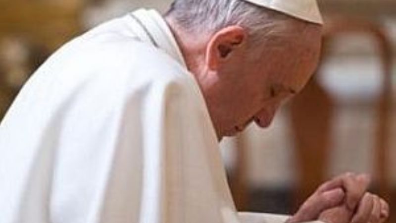 Papa autoriza la absolución indefinida del aborto