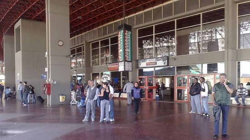Catamarqueños varados por demora del colectivo