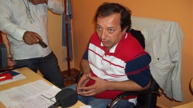 Denuncian al concejal Polti por amenazar a operarios con un arma de fuego