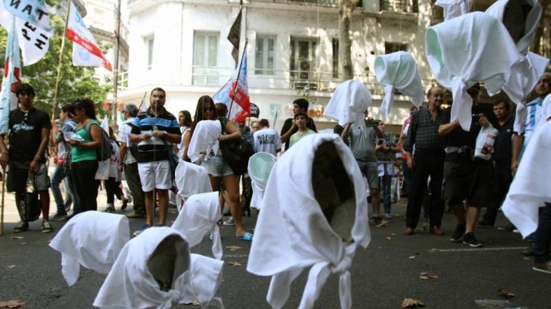 Consigna de la Memoria: "Sin derechos no hay democracia"