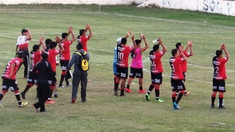 El “Sagrado” lo dio vuelta y venció 3-1 a Independiente, en la “ida”