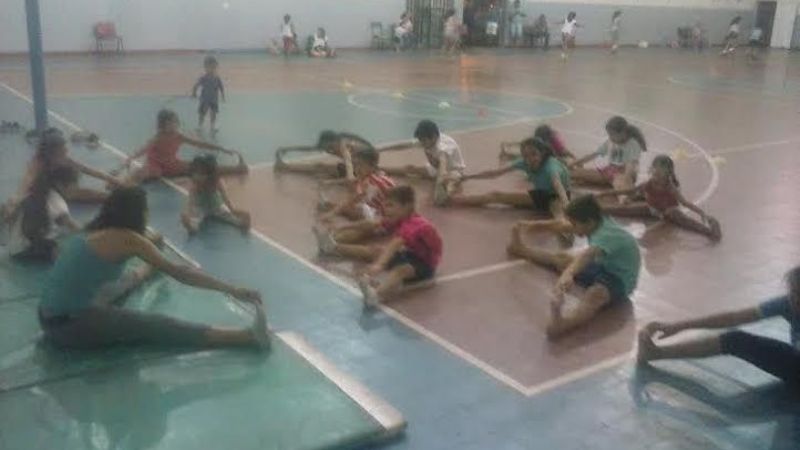 Actividades de Deporte Social en el Polideportivo de las 920 Viviendas