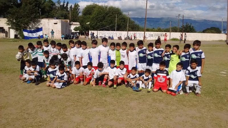 Sumalao “sopló las 90 velitas” con La Carrera y Los Sureños