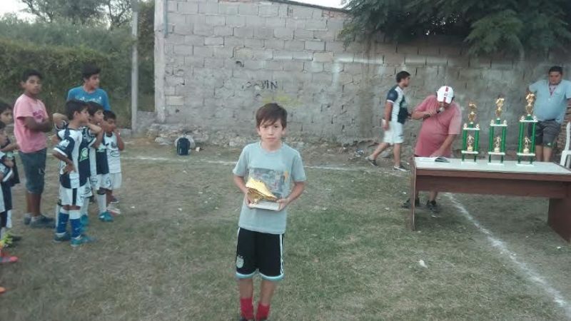 Sumalao “sopló las 90 velitas” con La Carrera y Los Sureños