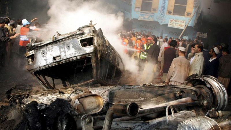 Más de 70 muertos y 359 heridos en un atentado en Pakistán