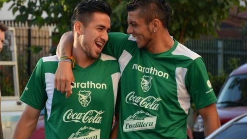 El DT de Bolivia enfurecido por el maratónico viaje hasta Córdoba