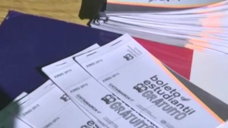 Entrega de nuevas chequeras