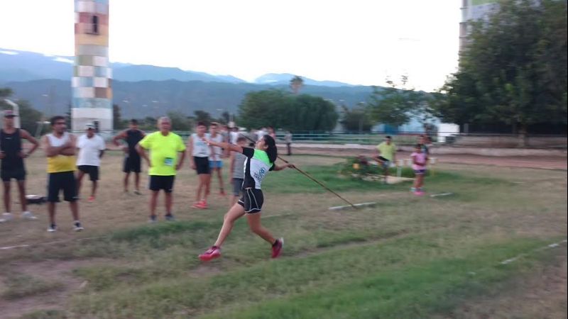 Buen arranque de la 1ra.de pista y campo de ASOCAT y Obreros