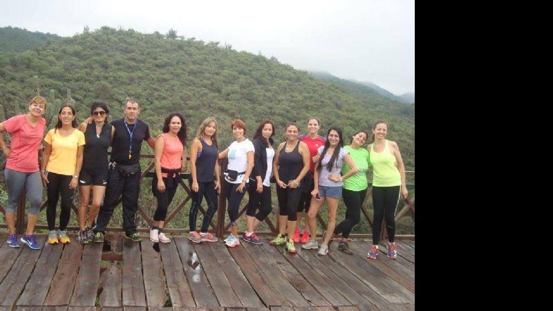 Caminata mujeres abogadas en el dique El Jumeal