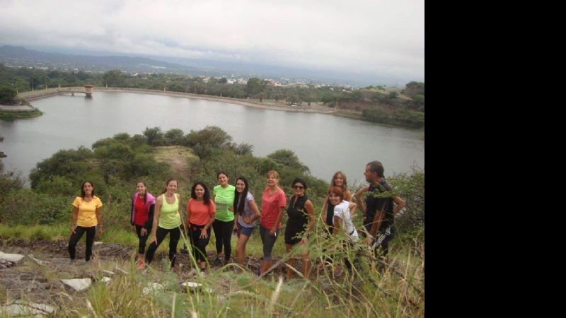 Caminata mujeres abogadas en el dique El Jumeal