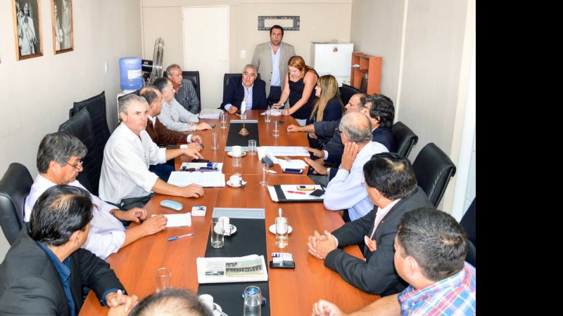 Pronunciamiento legislativo por la restitución del 16,9 %