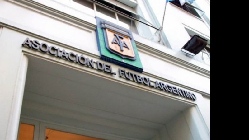 Crisis entre el ascenso y la AFA por la TV amenaza “parar” el fútbol