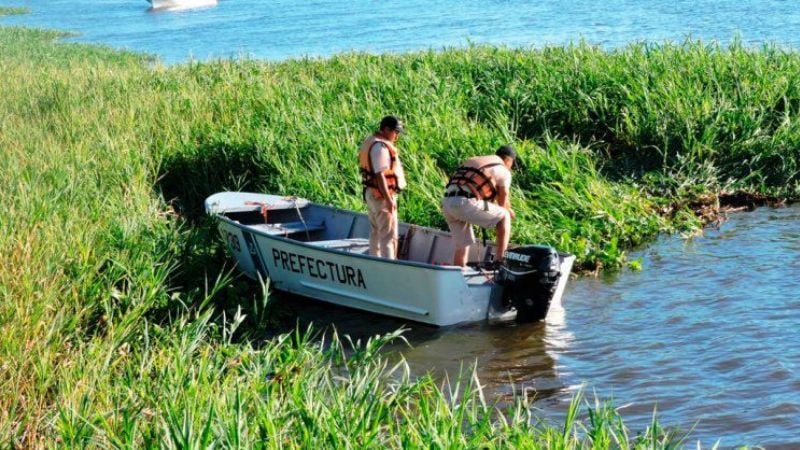 Tras un choque de lanchas, murió la ex esposa de Storani y su hijo está desaparecido