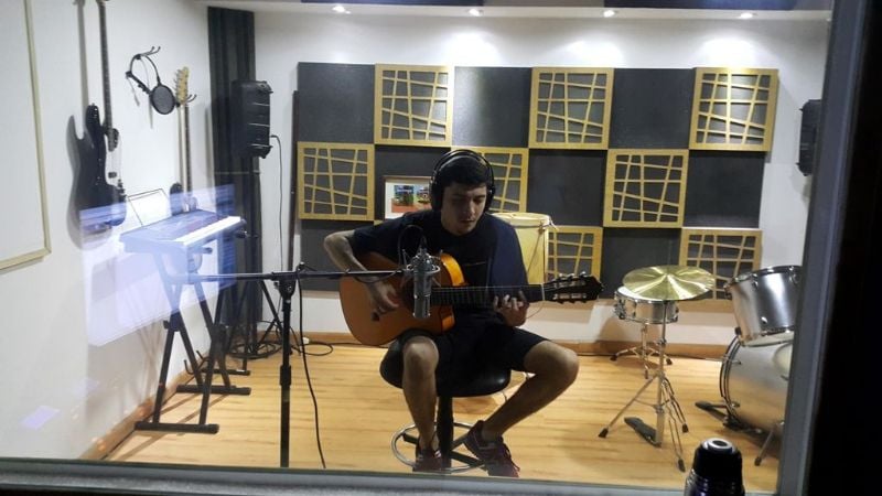 Marcelo Dellamea en el Estudio de Grabación de la Vicegobernación