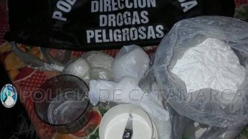 Desbaratan kiosco de venta de drogas en el Sur de la Capital