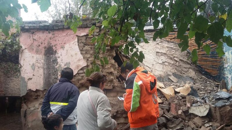 Se derrumbó el techo de una vivienda