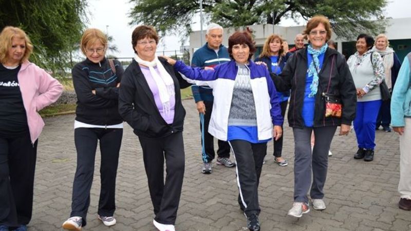 Mas de 130 abuelos disfrutan en el CIIC