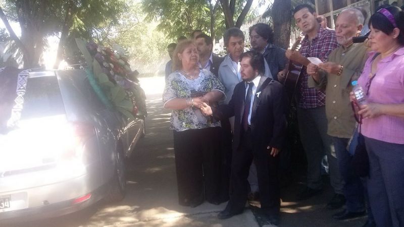 Sentido y emotivo  homenaje a “Pipo” Ávila en su sepelio