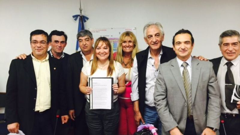 Comisión de Economías Regionales se reunió con productores del interior