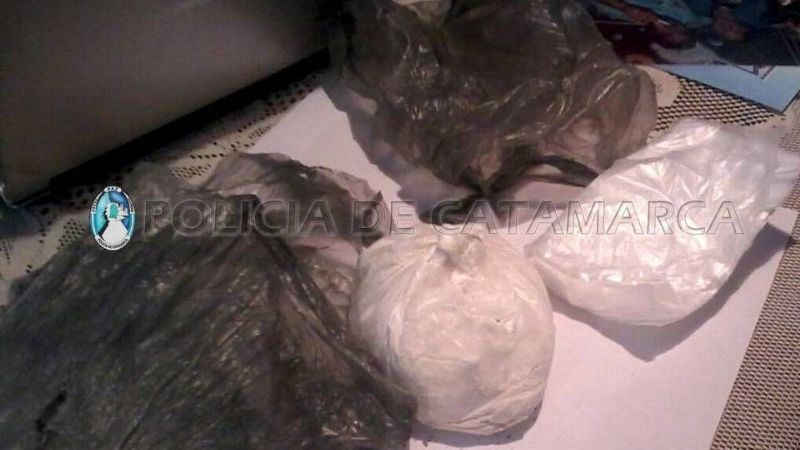 Mujer detenida con cocaína