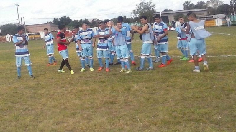 Social y La Carrera empataron 1-1 en la vuelta del fútbol a Los Altos