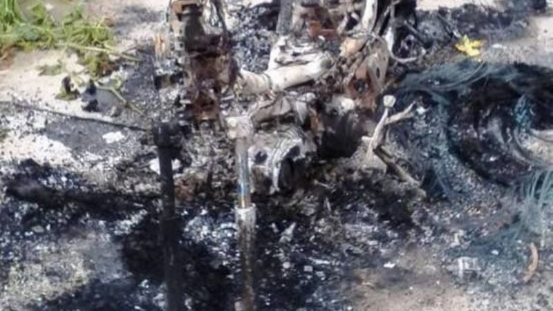 Encuentran una motocicleta completamente incendiada en Valle Viejo