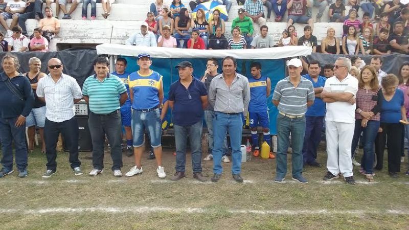 Emotivos regreso a la “A” y homenaje a Rubén Savio en La Merced