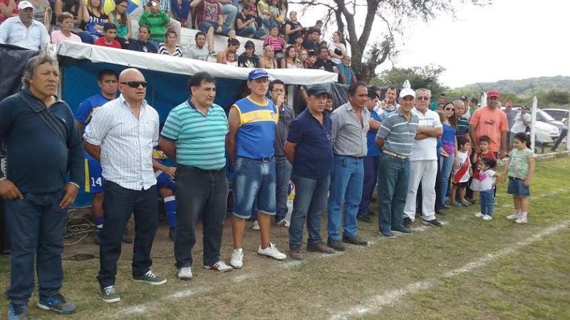 Emotivos regreso a la “A” y homenaje a Rubén Savio en La Merced