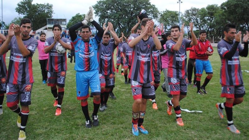 Defensores de Esquiú va el sábado y con público a Tucumán