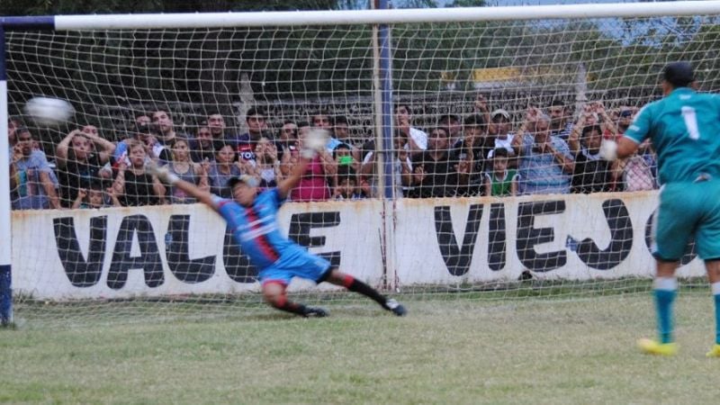 Defensores venció por penales a Independiente y pasó a 4tos.