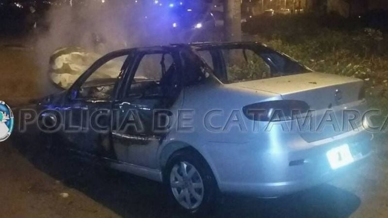 Se incendió un taxi en el norte
