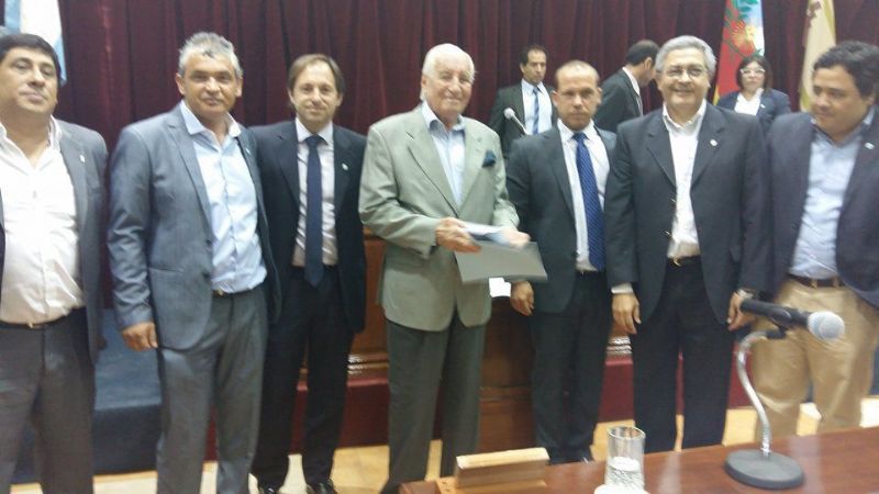 En la sesión del CD, no leyeron la nota de repudio al homenaje a Hugo Mott