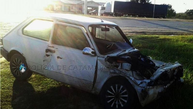 Chocaron un camión y un auto en La Paz